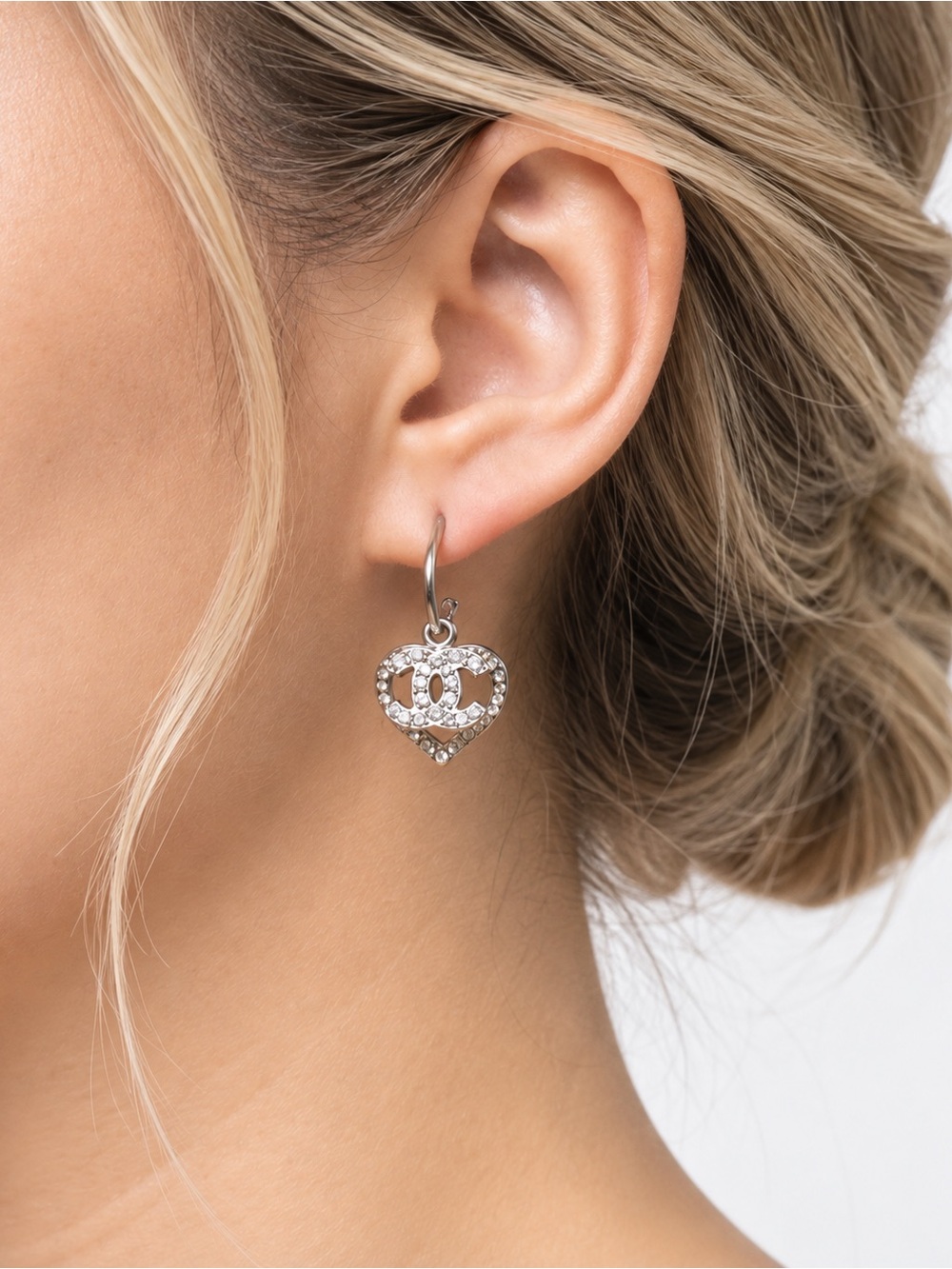CHANEL 2008 CC Heart Rhinestone Earrings Made in Italy